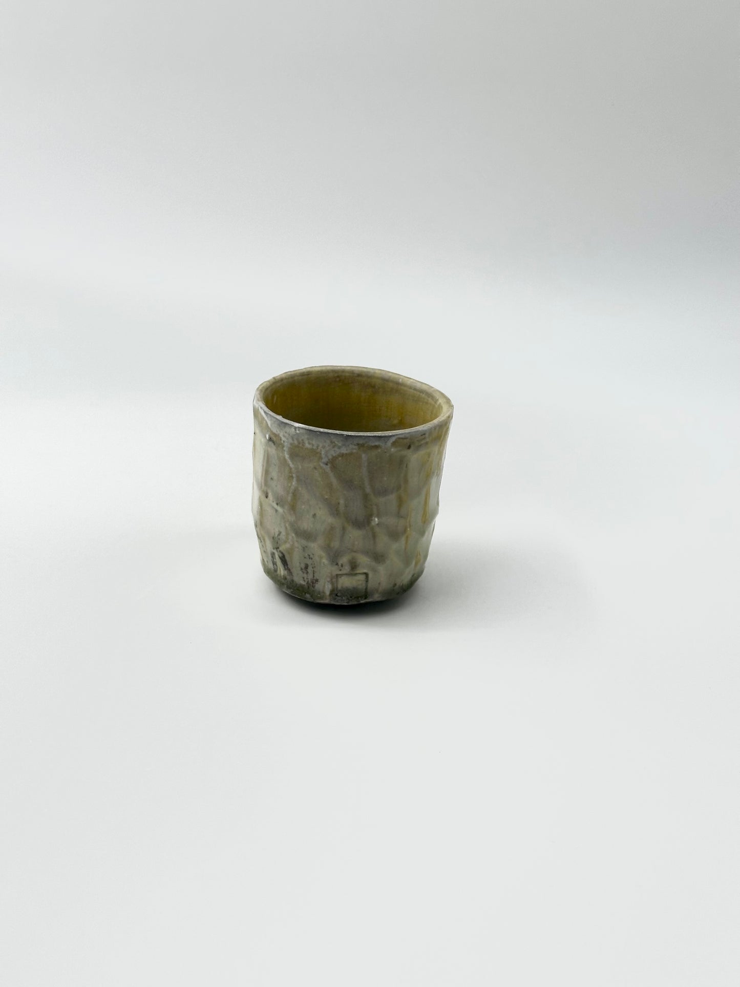 Wood-fired faceted cup