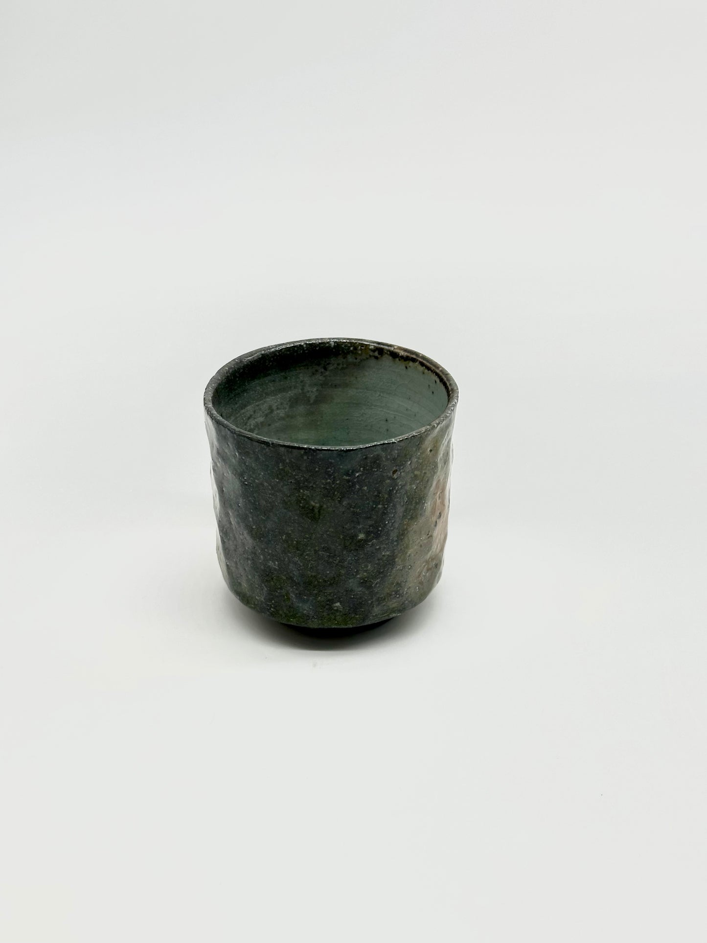 Wood-fired faceted cup
