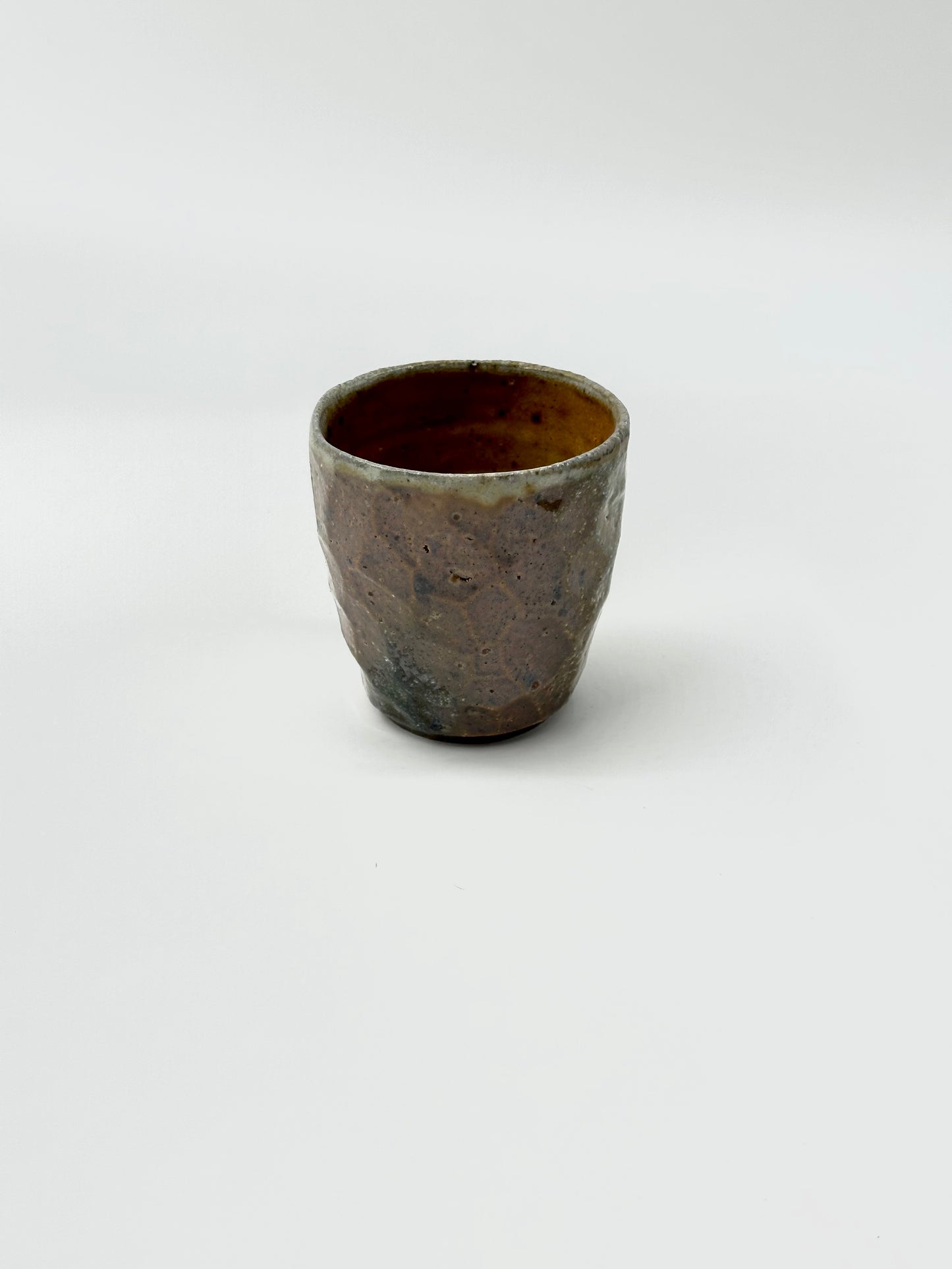 Wood-fired faceted cup