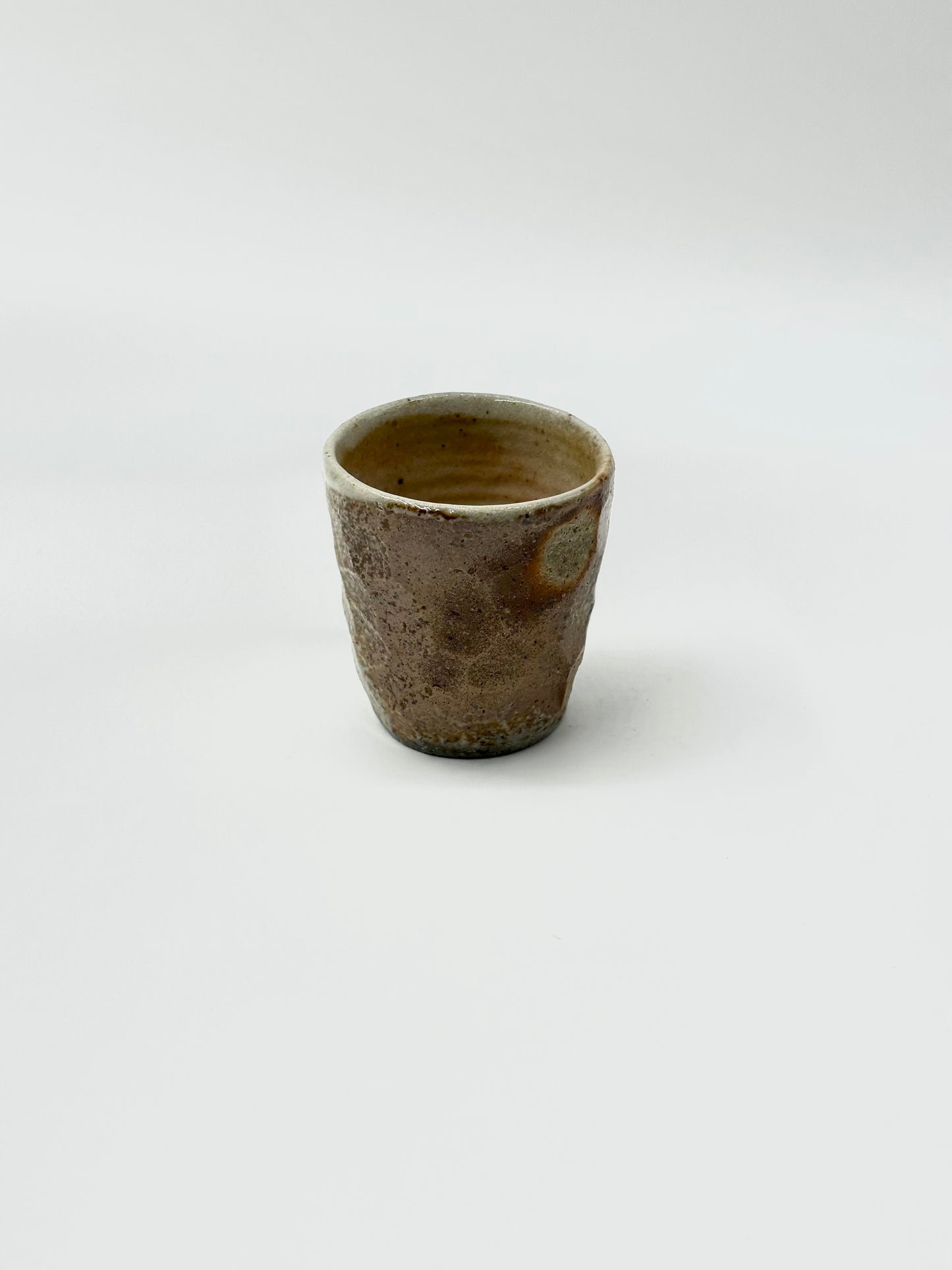 Wood-fired faceted cup